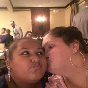 Meet your Posher, Traci